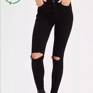 American Eagle Black distressed jeans